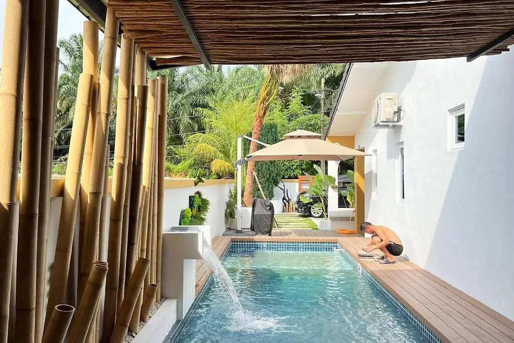 Holiday home The Mystiic Retreat 3 To 5 Mins To Mid Valley And Ksl Johor Bahru